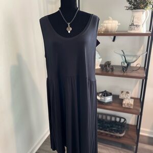 Ava and Viv Black Sleeveless dropped waist dress! Asymmetrical hem size 2x